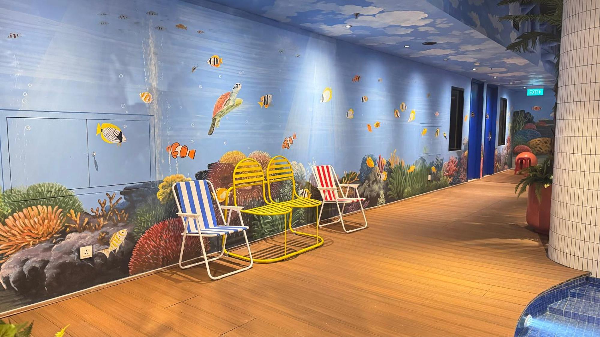 Yellow Bee Resort Cililitan Jakarta Exterior photo